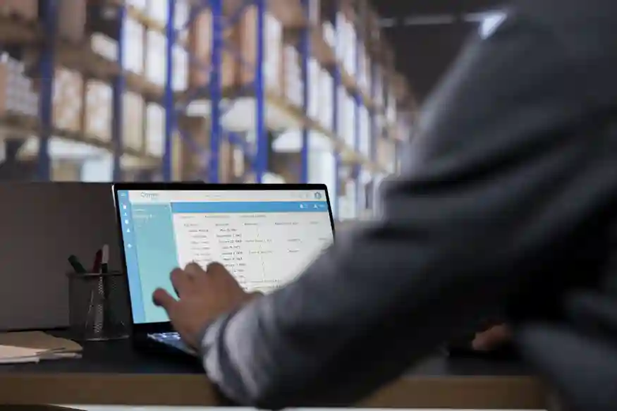 Enhancing Customer Relationships: A CRM Solution for Logistics Efficiency